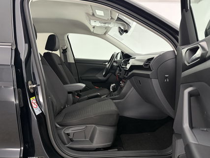 Volkswagen T-Cross 1.0 TSI | LED | Carplay | Airco | Adaptieve Cruise | Navigatie | NAP