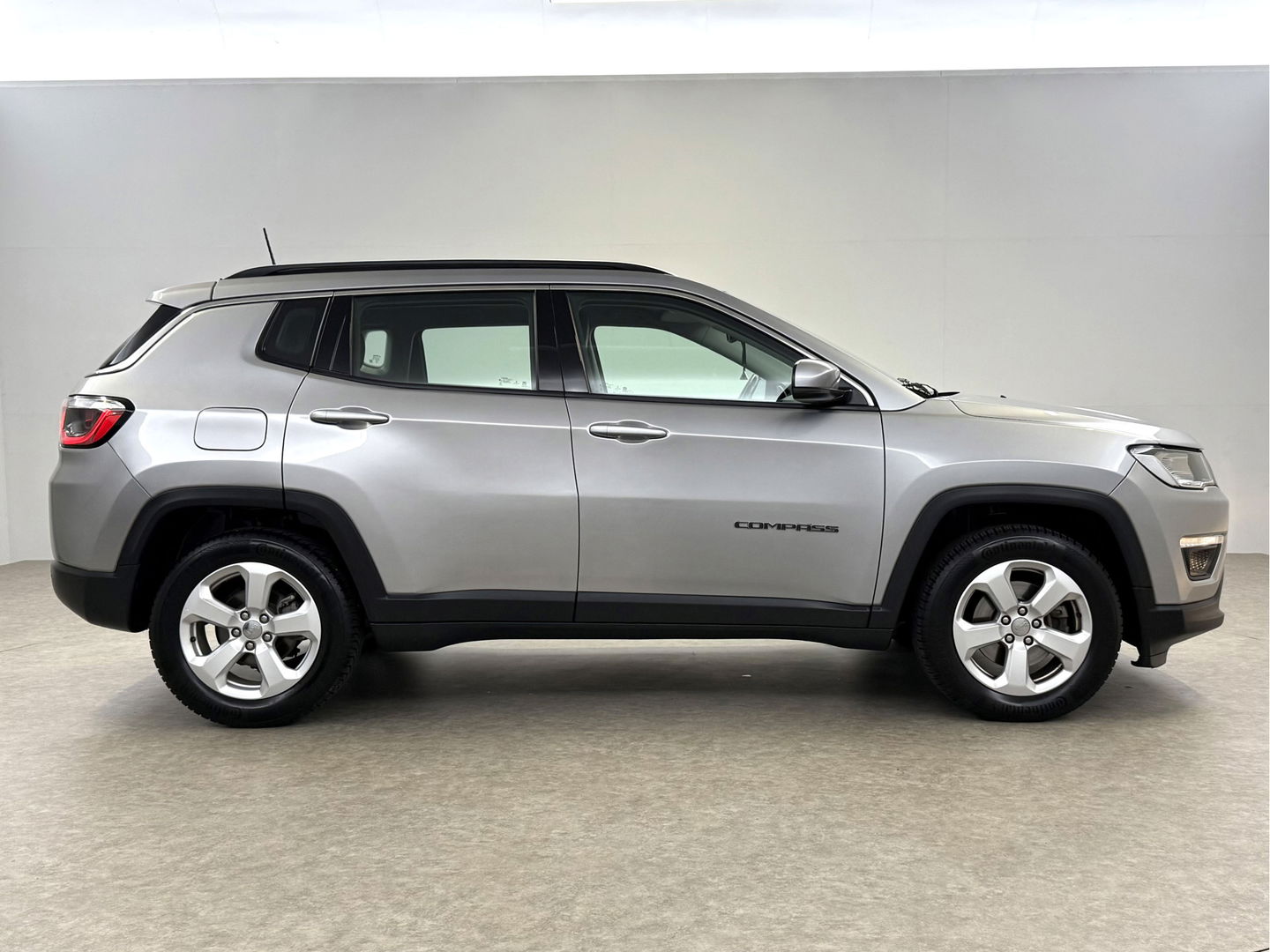 Jeep Compass 1.4 MultiAir 141PK Longitude | Camera | Cruise | Carplay | Navigatie | Parkeersens. | Clima