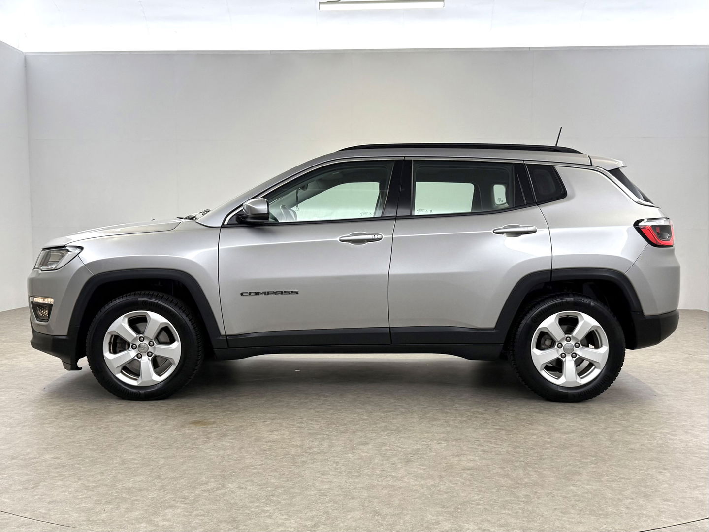 Jeep Compass 1.4 MultiAir 141PK Longitude | Camera | Cruise | Carplay | Navigatie | Parkeersens. | Clima