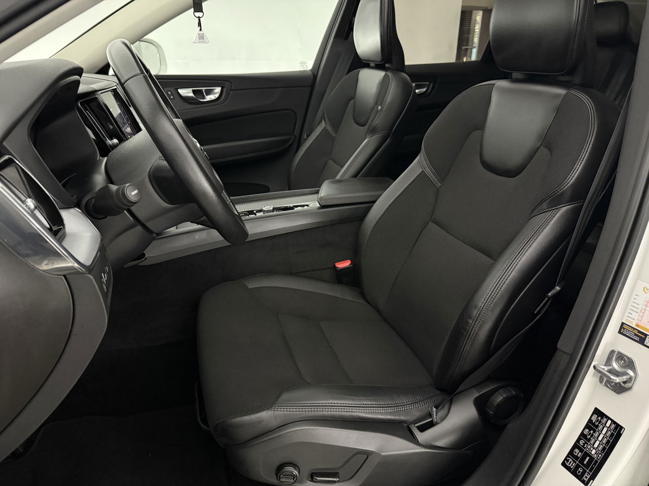 Volvo XC60 2.0 Recharge T6 AWD 290PK Inscription | Pano | Virtual | Camera | Carplay | LED | Keyless