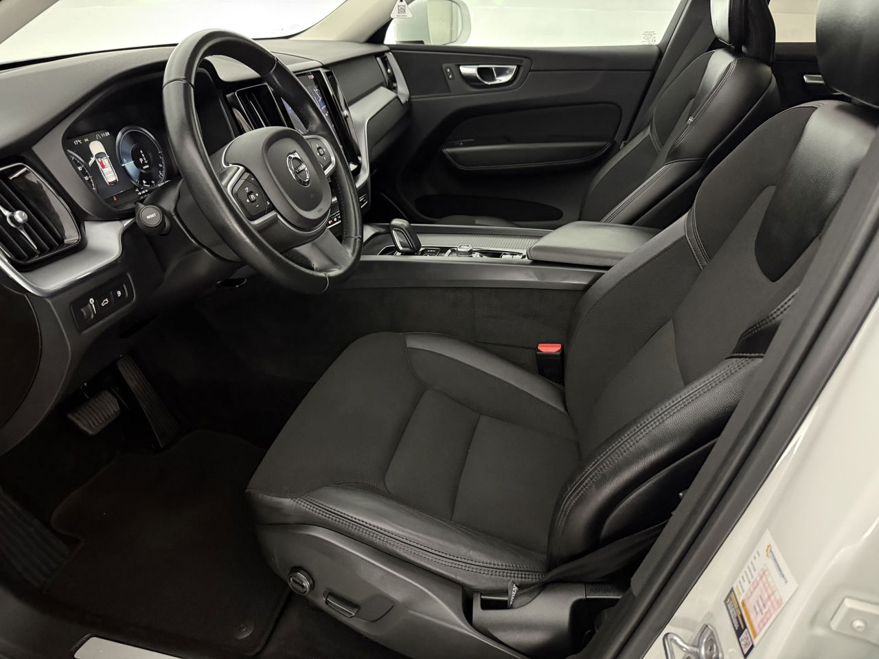 Volvo XC60 2.0 Recharge T6 AWD 290PK Inscription | Pano | Virtual | Camera | Carplay | LED | Keyless