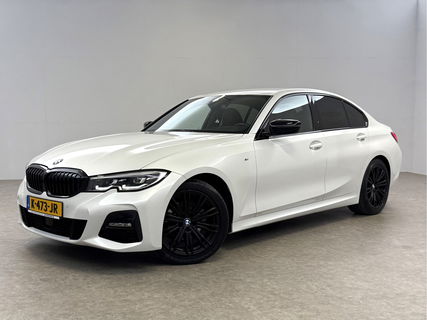 BMW 3-serie 320i | 184PK | M-sport | Sfeerverl. | HuD | H/K | Virtual | Adaptieve Cruise | Carplay | NAP