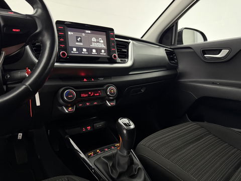 Kia Stonic 1.0 T-GDi | Camera | Stuur/Stoelverw. LED | Carplay | Cruise | Parkeersens.