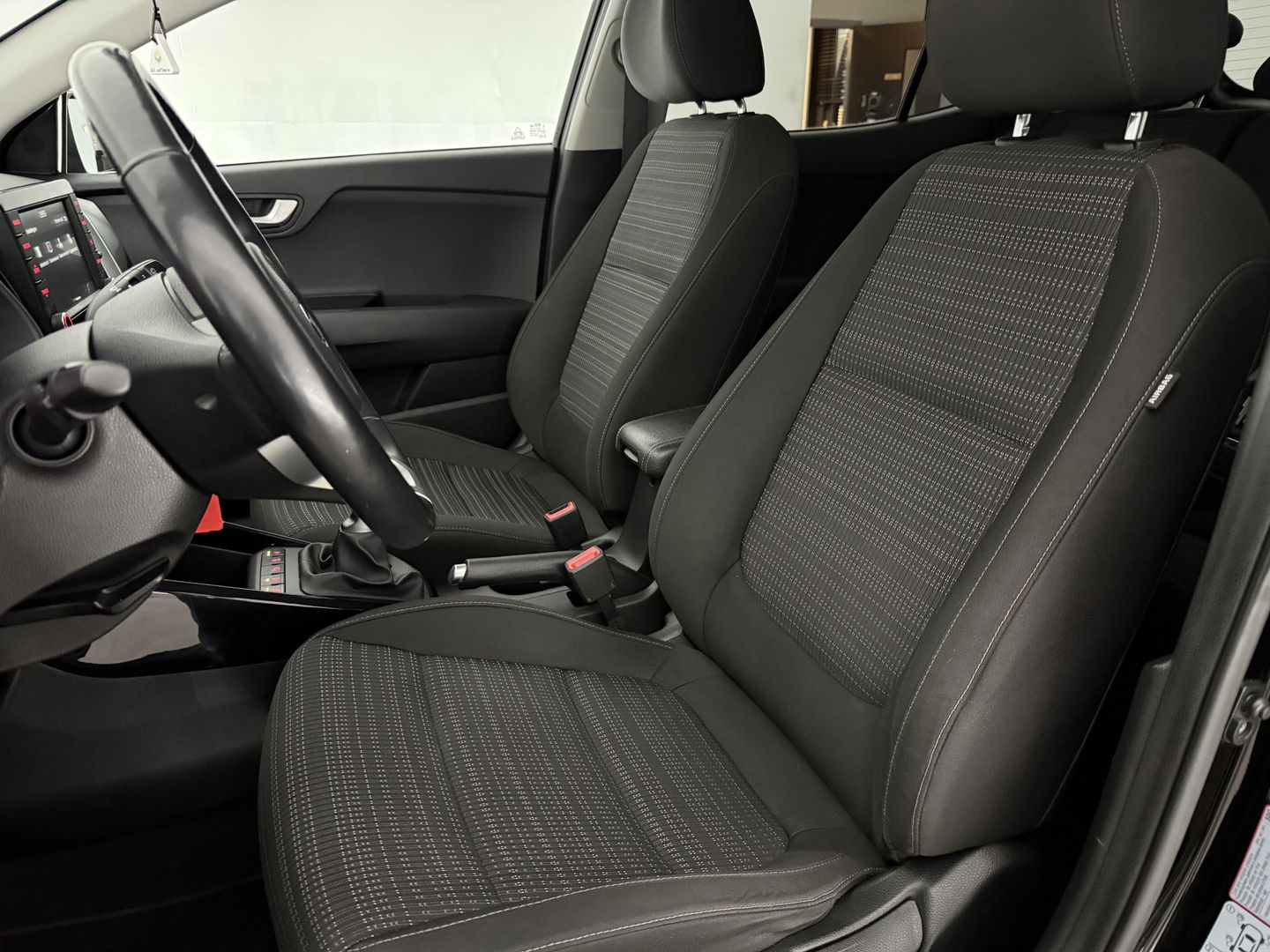 Kia Stonic 1.0 T-GDi | Camera | Stuur/Stoelverw. LED | Carplay | Cruise | Parkeersens.