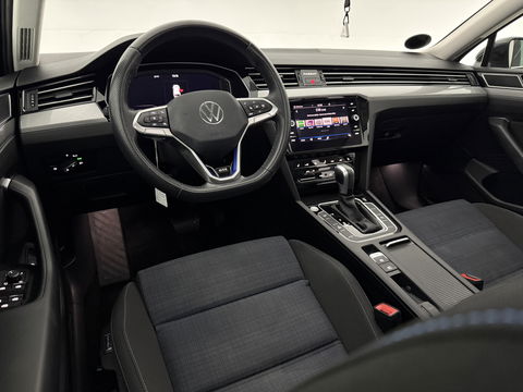 Volkswagen Passat 1.4 GTE PHEV | 231PK | Pano | Virtual | Trekh | Adaptive Cruise | Navi | LED | Camera | Keyless