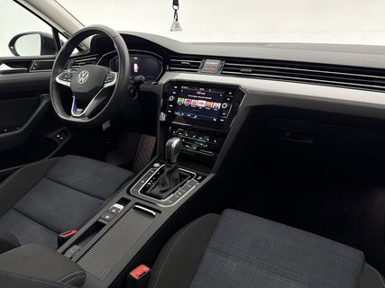 Volkswagen Passat 1.4 GTE PHEV | 231PK | Pano | Virtual | Trekh | Adaptive Cruise | Navi | LED | Camera | Keyless
