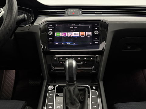 Volkswagen Passat 1.4 GTE PHEV | 231PK | Pano | Virtual | Trekh | Adaptive Cruise | Navi | LED | Camera | Keyless