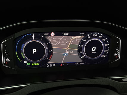 Volkswagen Passat 1.4 GTE PHEV | 231PK | Pano | Virtual | Trekh | Adaptive Cruise | Navi | LED | Camera | Keyless