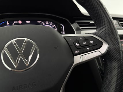 Volkswagen Passat 1.4 GTE PHEV | 231PK | Pano | Virtual | Trekh | Adaptive Cruise | Navi | LED | Camera | Keyless