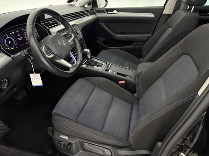 Volkswagen Passat 1.4 GTE PHEV | 231PK | Pano | Virtual | Trekh | Adaptive Cruise | Navi | LED | Camera | Keyless