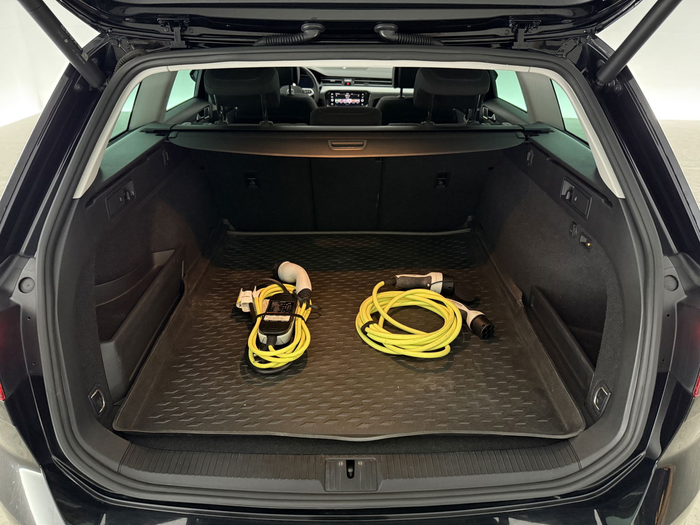 Volkswagen Passat 1.4 GTE PHEV | 231PK | Pano | Virtual | Trekh | Adaptive Cruise | Navi | LED | Camera | Keyless