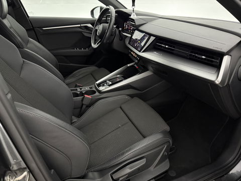 Audi A3 30TFSI S-Line | Virtual | Carplay | Navi | Parkeersens. | Stoelverwarming | LED | NAP