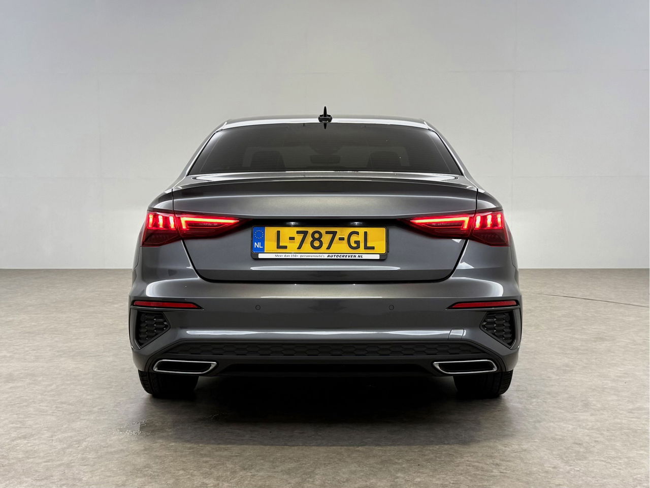 Audi A3 30TFSI S-Line | Virtual | Carplay | Navi | Parkeersens. | Stoelverwarming | LED | NAP