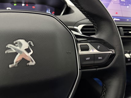 Peugeot 5008 1.2 PureTech Avantage | 7-zits | Pano | 360° | Sfeerverl. | Trekh | Carplay | LED | NAP