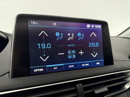 Peugeot 5008 1.2 PureTech Avantage | 7-zits | Pano | 360° | Sfeerverl. | Trekh | Carplay | LED | NAP