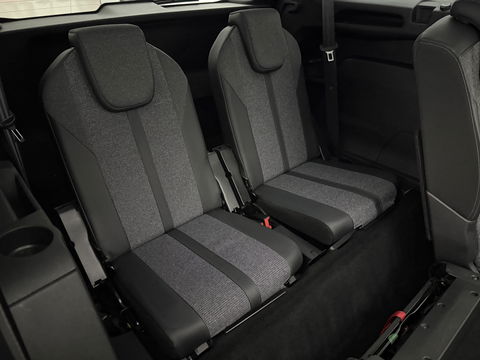 Peugeot 5008 1.2 PureTech Avantage | 7-zits | Pano | 360° | Sfeerverl. | Trekh | Carplay | LED | NAP
