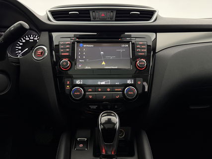 Nissan QASHQAI 1.2 N-Connecta | Pano | LED | 360° | Cruise | Navigatie | NAP