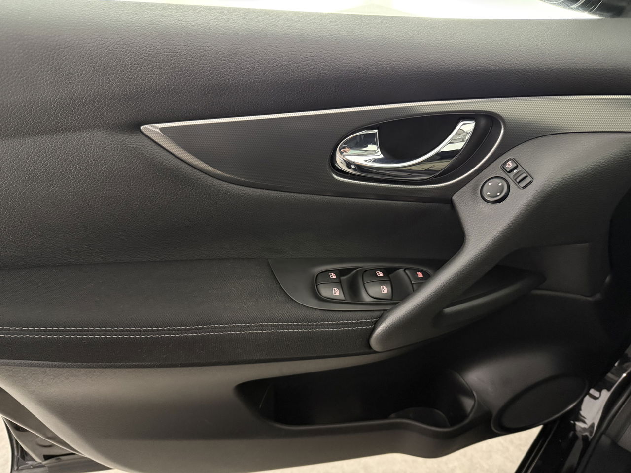 Nissan QASHQAI 1.2 N-Connecta | Pano | LED | 360° | Cruise | Navigatie | NAP