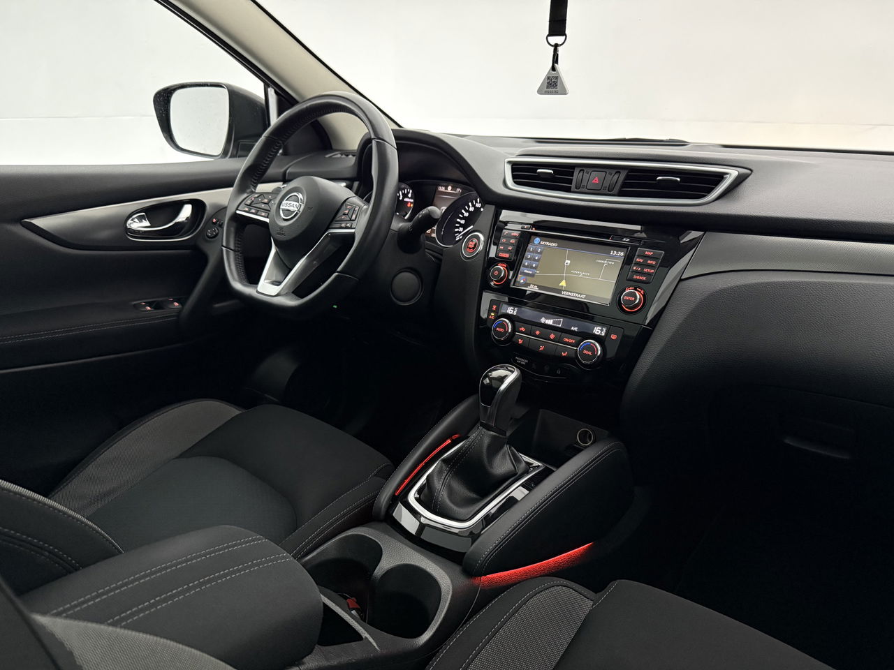 Nissan QASHQAI 1.2 N-Connecta | Pano | LED | 360° | Cruise | Navigatie | NAP