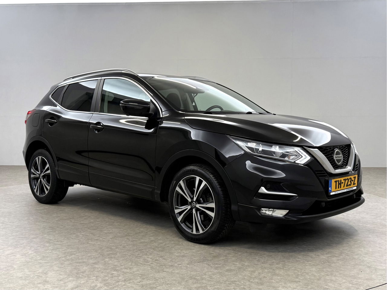 Nissan QASHQAI 1.2 N-Connecta | Pano | LED | 360° | Cruise | Navigatie | NAP