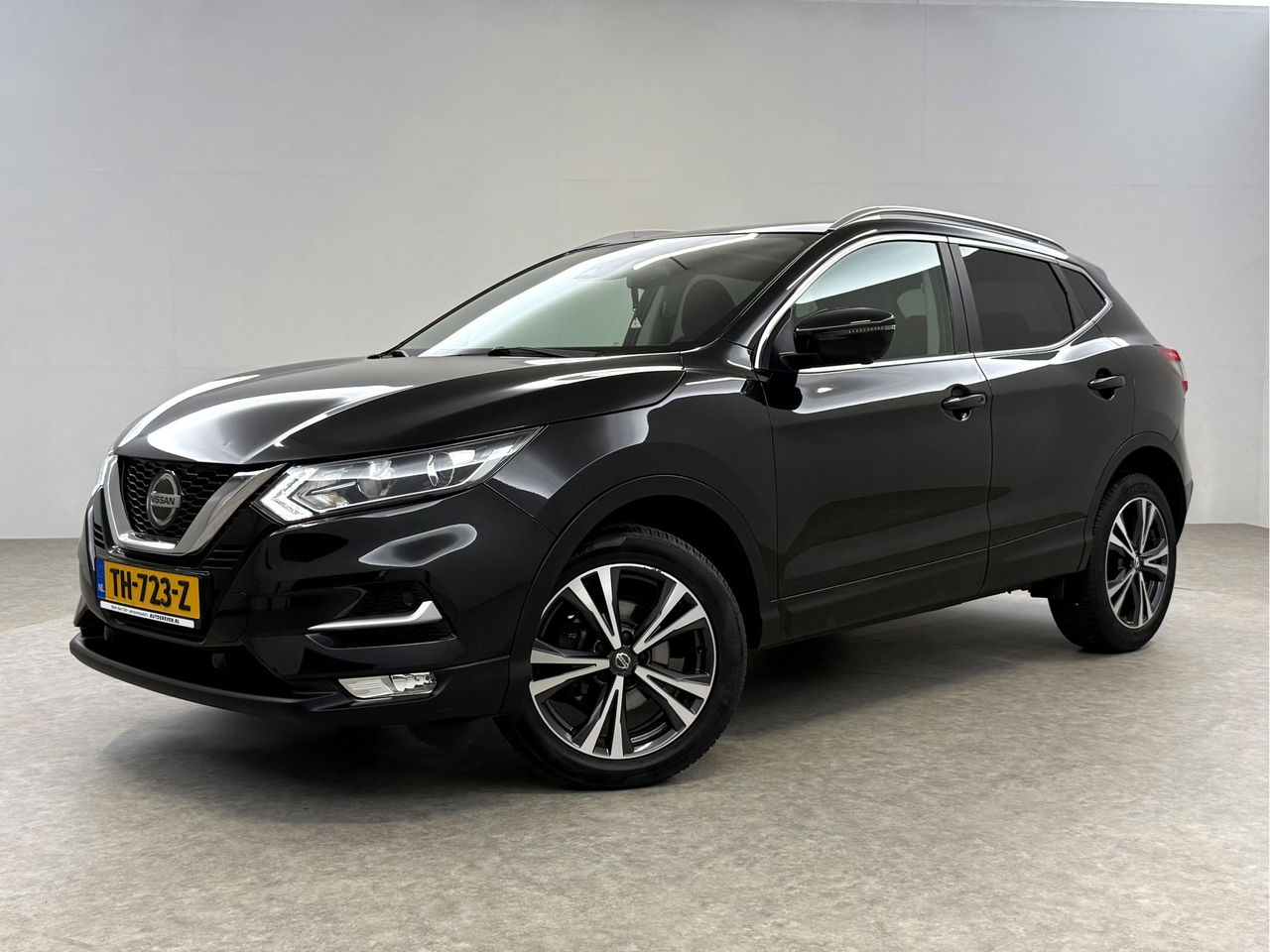 Nissan QASHQAI 1.2 N-Connecta | Pano | LED | 360° | Cruise | Navigatie | NAP