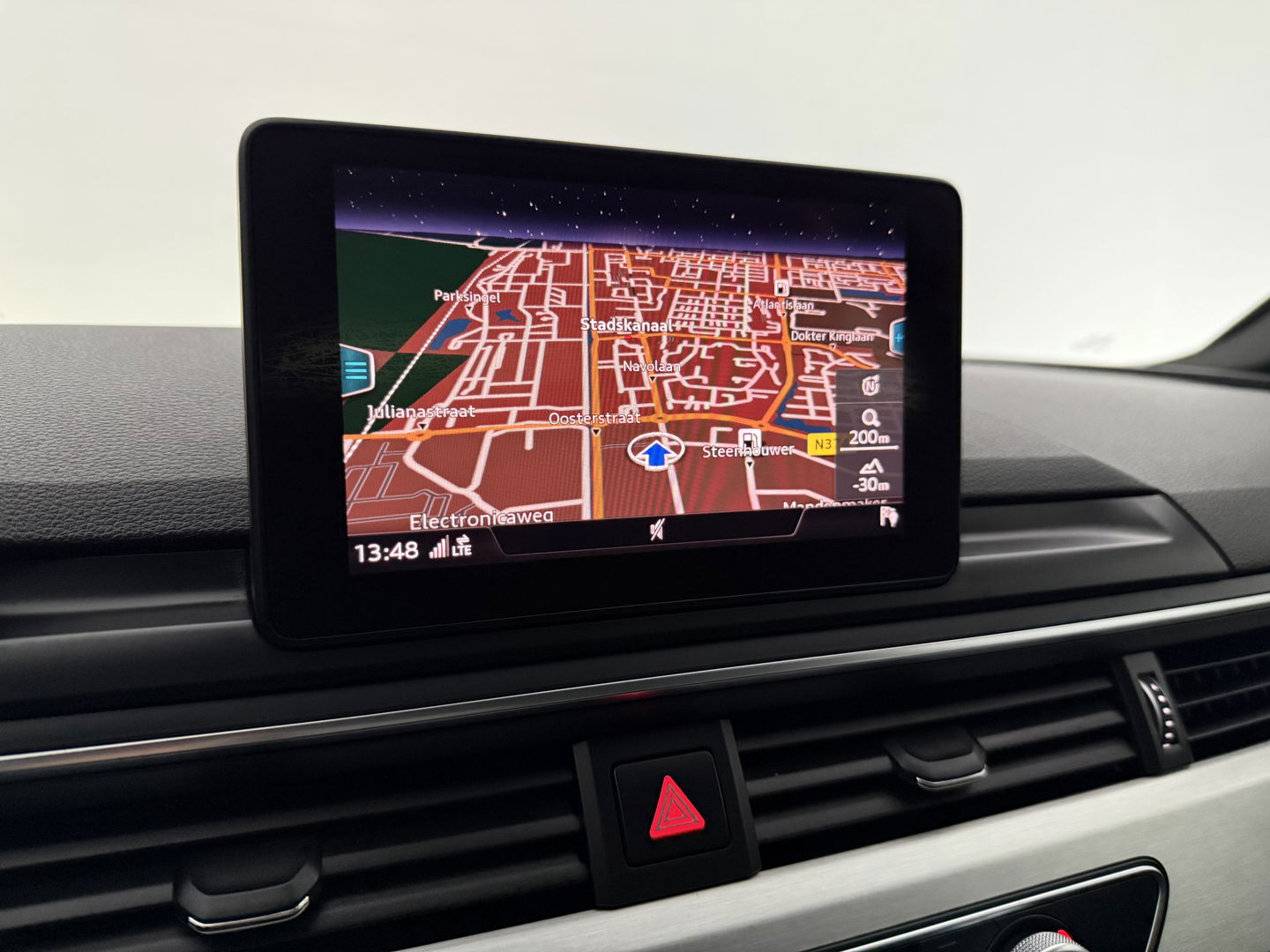 Audi A4 1.4 TFSI 150PK Sport S line | Clima | Cruise | Navigatie | Parkeersens. | LED | NAP