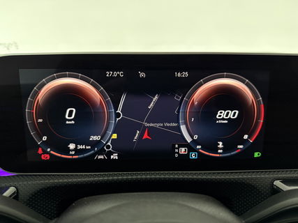 Mercedes-Benz A-Klasse 180 AMG | Pano | Sfeerverl. | Virtual | Camera | Carplay | LED