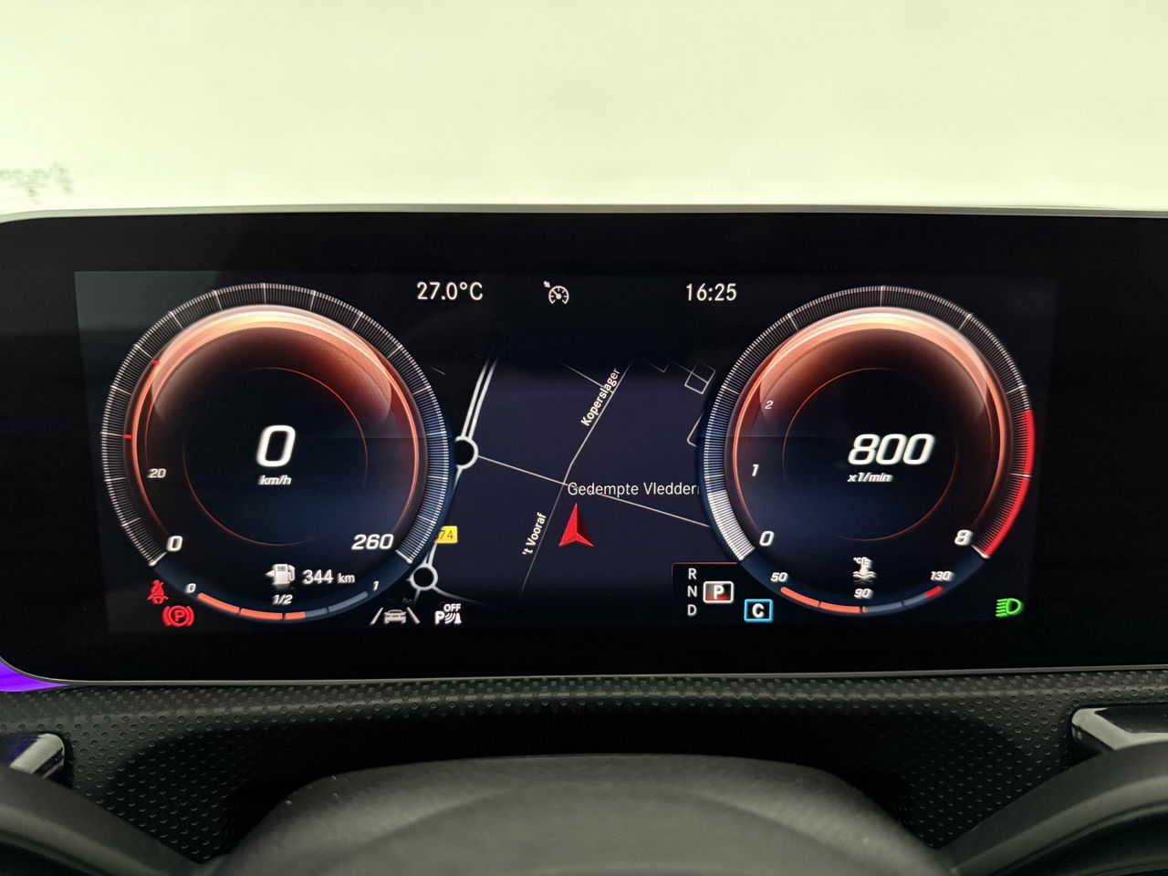Mercedes-Benz A-Klasse 180 AMG | Pano | Sfeerverl. | Virtual | Camera | Carplay | LED