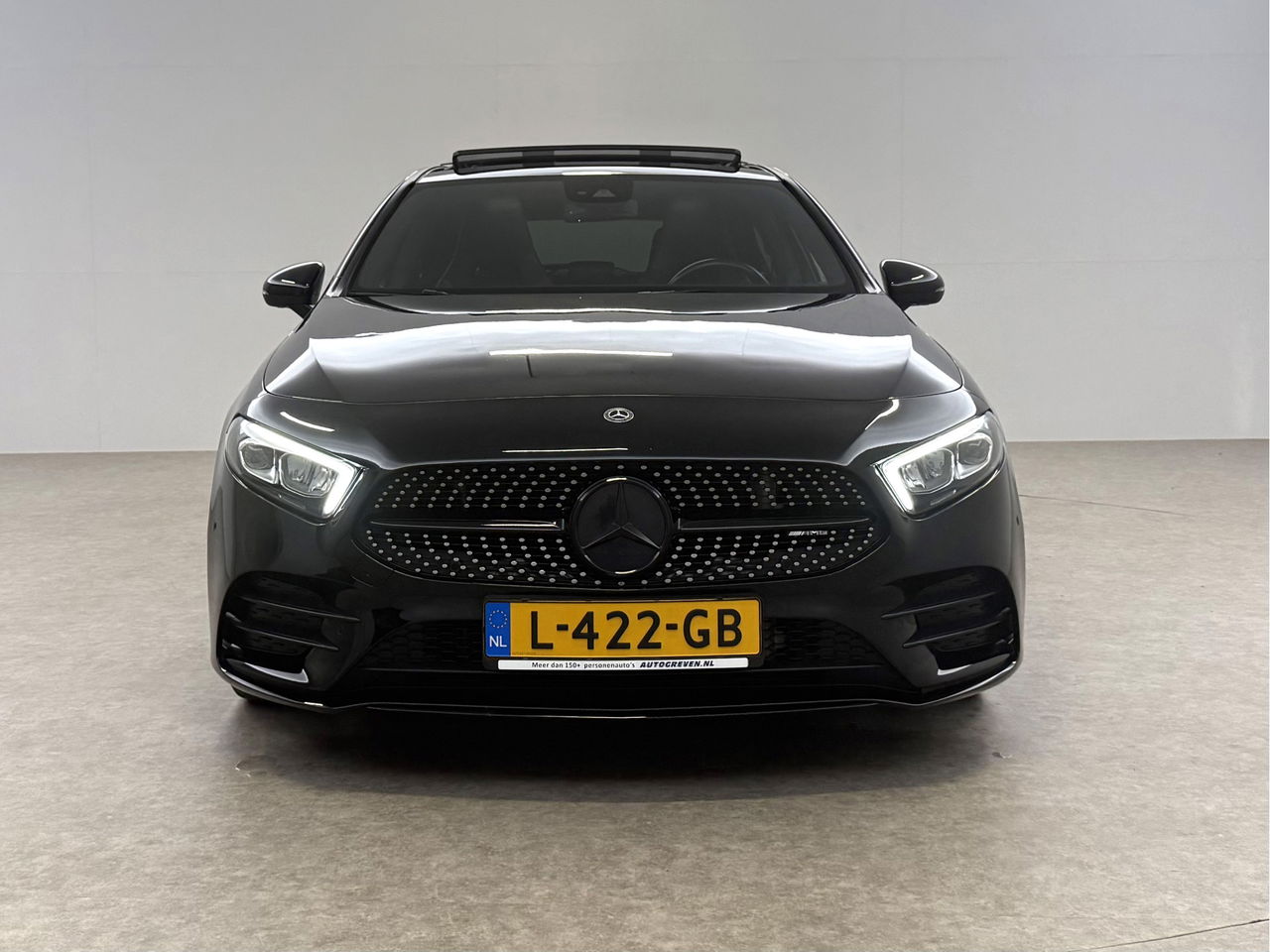 Mercedes-Benz A-Klasse 180 AMG | Pano | Sfeerverl. | Virtual | Camera | Carplay | LED