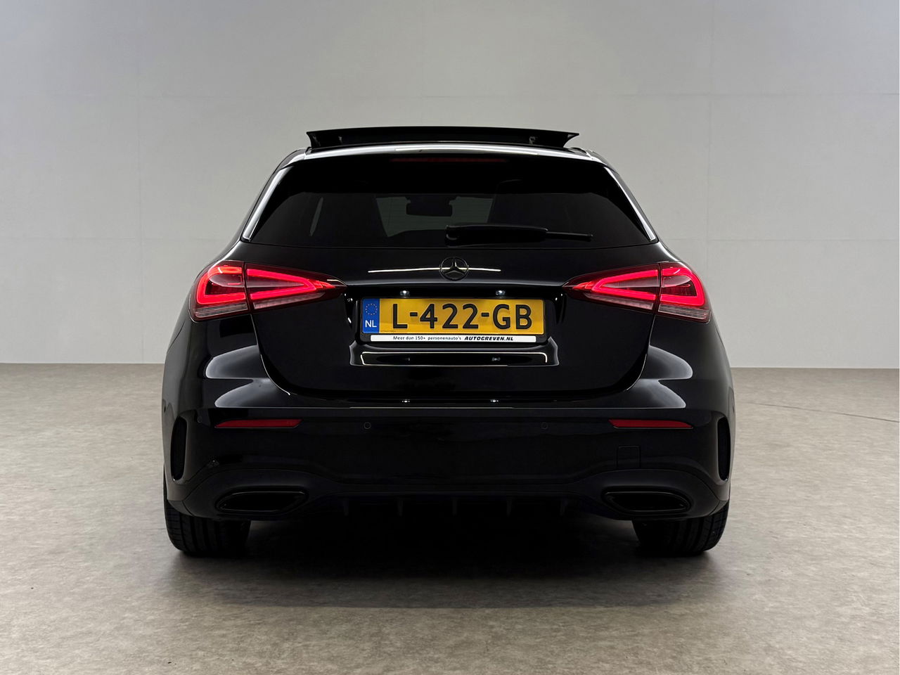 Mercedes-Benz A-Klasse 180 AMG | Pano | Sfeerverl. | Virtual | Camera | Carplay | LED