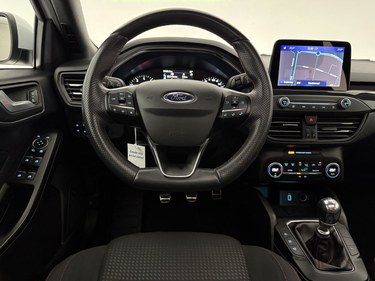 Ford Focus 1.0 EcoBoost ST Line | Panoramadak | Bang&Olufson | LED | Carplay | Navigatie | Cruise | Parkeersens.
