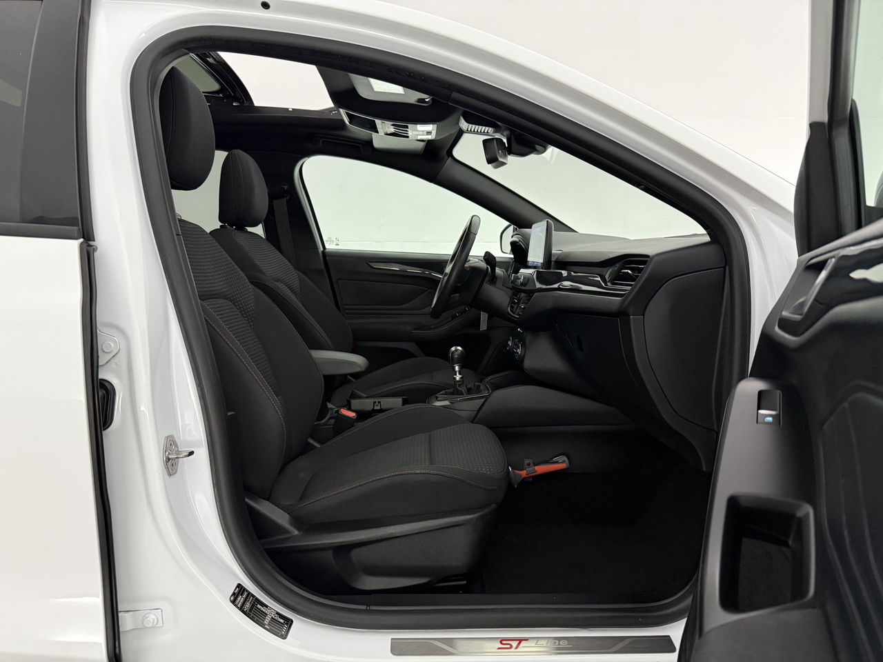 Ford Focus 1.0 EcoBoost ST Line | Panoramadak | Bang&Olufson | LED | Carplay | Navigatie | Cruise | Parkeersens.