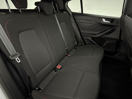 Ford Focus 1.0 EcoBoost ST Line | Panoramadak | Bang&Olufson | LED | Carplay | Navigatie | Cruise | Parkeersens.