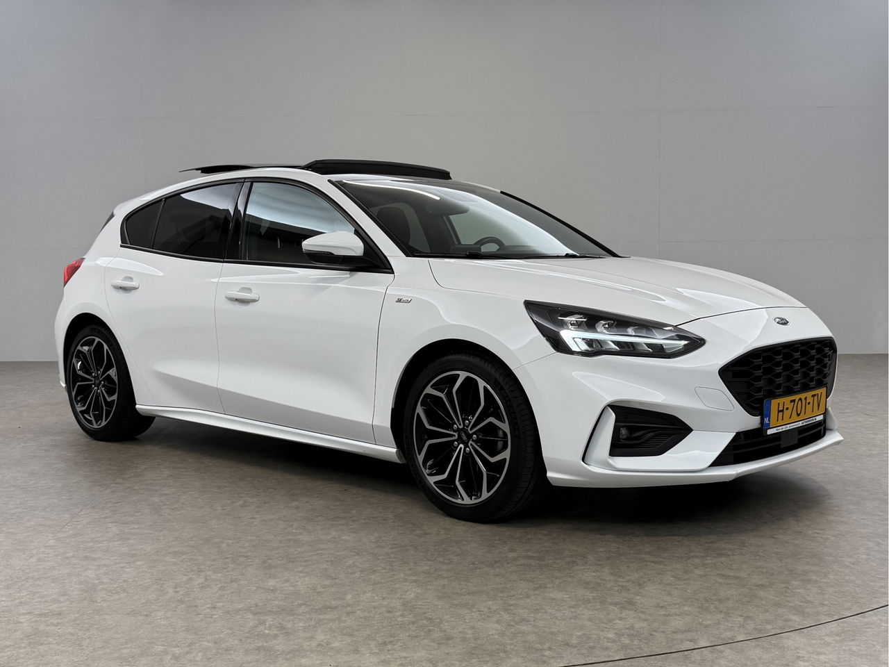 Ford Focus 1.0 EcoBoost ST Line | Panoramadak | Bang&Olufson | LED | Carplay | Navigatie | Cruise | Parkeersens.