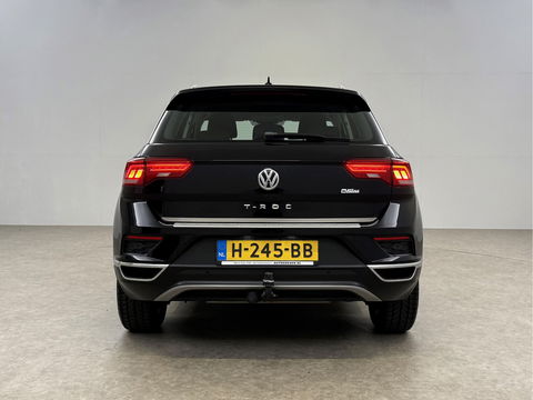 Volkswagen T-Roc TSI Black Edition | Camera | Carplay | LED | Trekh. | Adaptive-Cruise | Parkeersens. | Navi l NAP