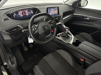 Peugeot 5008 1.2 PureTech | 7 Persoons | LED | Trekhaak | Camera | Virtual Cockpit | Carplay | Parkeersens.