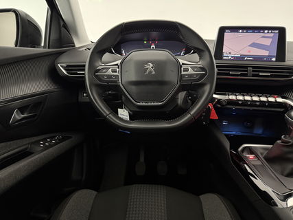 Peugeot 5008 1.2 PureTech | 7 Persoons | LED | Trekhaak | Camera | Virtual Cockpit | Carplay | Parkeersens.