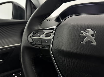 Peugeot 5008 1.2 PureTech | 7 Persoons | LED | Trekhaak | Camera | Virtual Cockpit | Carplay | Parkeersens.