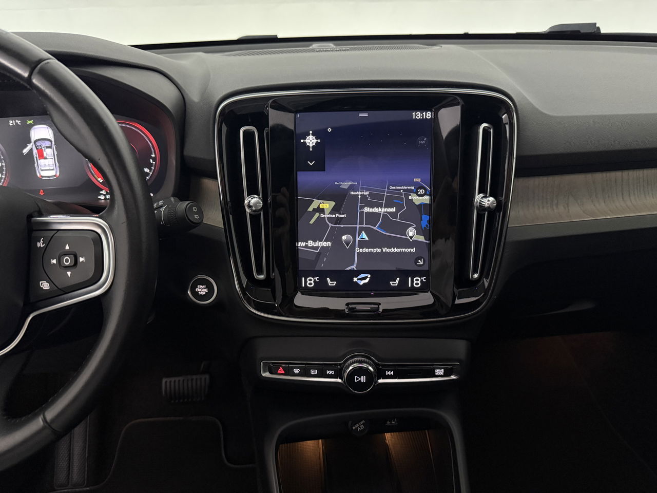Volvo XC40 1.5 T5 262PK Twin Engine Inscription | Pano | Sfeerverl. | Harman/Kardon | Leder | Navigatie | LED