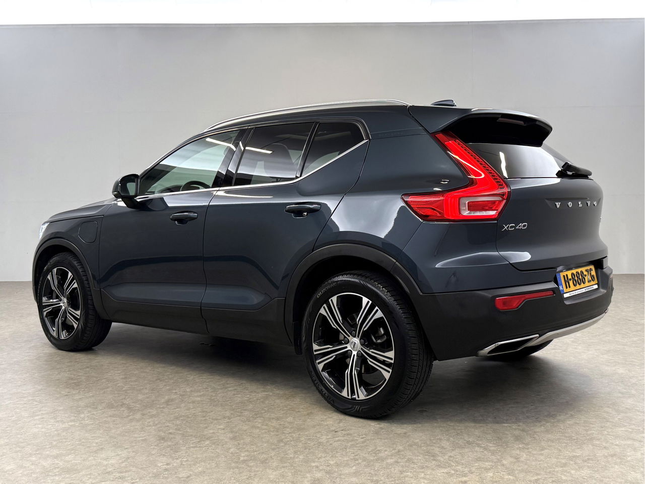 Volvo XC40 1.5 T5 262PK Twin Engine Inscription | Pano | Sfeerverl. | Harman/Kardon | Leder | Navigatie | LED
