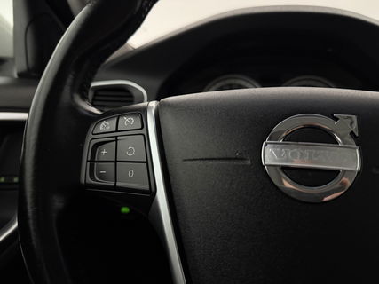 Volvo V60 1.6 T3 Momentum | Cruise | Navigatie | Parkeersens | Clima | NAP