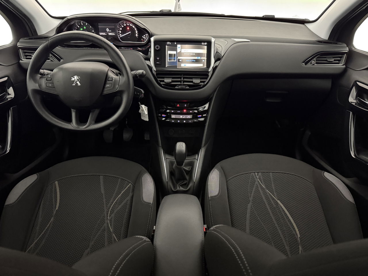 Peugeot 208 1.2 VTi Envy | NAP | Clima | Cruise | Navigatie | Parkeersensoren