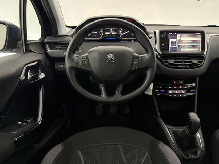 Peugeot 208 1.2 VTi Envy | NAP | Clima | Cruise | Navigatie | Parkeersensoren