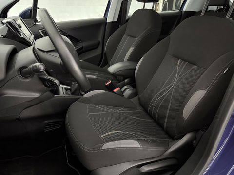 Peugeot 208 1.2 VTi Envy Clima | Cruise | Navigatie | Parkeersens. l Hagelschade l NAP