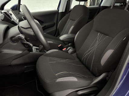 Peugeot 208 1.2 VTi Envy | NAP | Clima | Cruise | Navigatie | Parkeersensoren