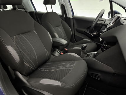 Peugeot 208 1.2 VTi Envy | NAP | Clima | Cruise | Navigatie | Parkeersensoren