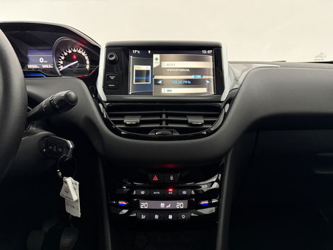 Peugeot 208 1.2 VTi Envy Clima | Cruise | Navigatie | Parkeersens. l Hagelschade l NAP