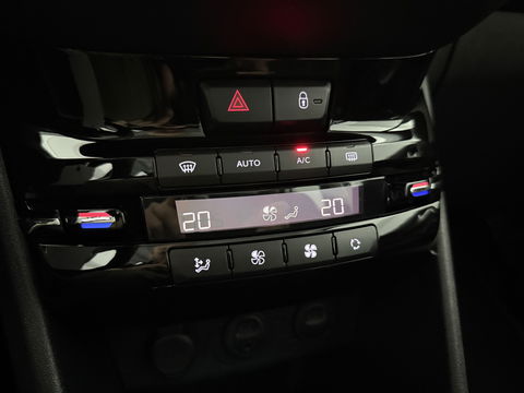 Peugeot 208 1.2 VTi Envy Clima | Cruise | Navigatie | Parkeersens. l Hagelschade l NAP