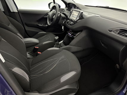 Peugeot 208 1.2 VTi Envy | NAP | Clima | Cruise | Navigatie | Parkeersensoren