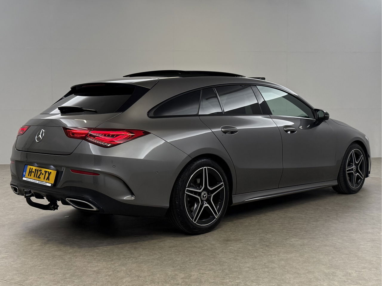 Mercedes-Benz CLA-Klasse 180 AMG | Panoramadak | LED | Trekhaak | Virtual Cockpit | Camera | Carplay | Cruise